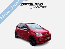 Rood Gebruikt 2014 VW up! Groove Hatchback | € 7.950 (Goede deal)
