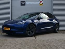 Blauw Gebruikt 2021 Tesla Model 3 Standard Range Sedan | € 28.999 (Duur)