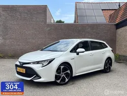 Wit Gebruikt 2020 Toyota Corolla Active Stationwagen | € 18.750 (Eerlijke prijs)
