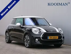 Zwart Gebruikt 2018 Mini Cooper Chili Hatchback | € 15.795 (Eerlijke prijs)