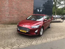Rood Gebruikt 2020 Ford Focus Business Edition Hatchback | € 17.945 (Eerlijke prijs)