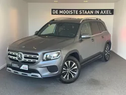 Grijs, metallic lak Gebruikt 2022 Mercedes GLB180 Business SUV | € 37.950 (Super prijs)