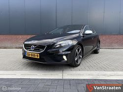 Zwart Gebruikt 2015 Volvo V40 R-Design Hatchback | € 15.450 (Duur)