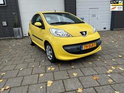 Geel Gebruikt 2008 Peugeot 107 Hatchback | € 2.350 (Eerlijke prijs)