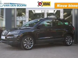 Zwart Gebruikt 2021 Skoda Karoq SUV | € 28.950 (Eerlijke prijs)