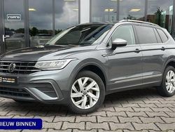 Grijs Gebruikt 2023 VW Tiguan Allspace Life SUV | € 35.900 (Goede deal)