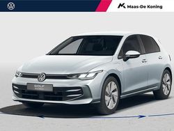 Zwart Nieuw 2025 VW Golf VIII Comfortline Hatchback | € 38.980 (Super prijs)