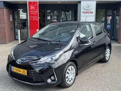 Zwart Gebruikt 2018 Toyota Yaris Hybrid Hatchback | € 13.499 (Eerlijke prijs)