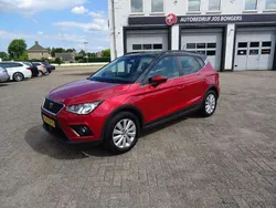 Rood, metallic lak Gebruikt 2017 Seat Arona Style SUV | € 12.950 (Eerlijke prijs)