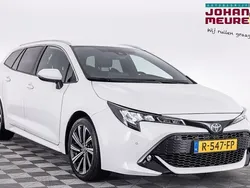 Wit Gebruikt 2022 Toyota Corolla Business Edition Stationwagen | € 26.990 (Eerlijke prijs)