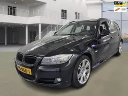 Zwart Gebruikt 2011 BMW 318 Luxury Line Stationwagen | € 4.999 (Eerlijke prijs)