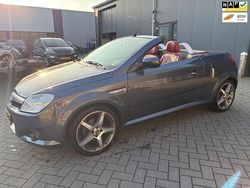 Grijs Gebruikt 2008 Opel Tigra Cabriolet | € 3.345 (Goede deal)