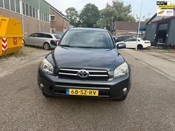 Grijs Gebruikt 2006 Toyota RAV4 Executive SUV | € 5.750 (Eerlijke prijs)