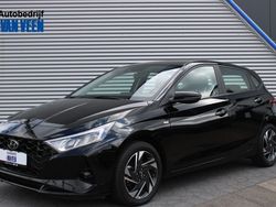 Zwart Gebruikt 2023 Hyundai i20 Comfort Hatchback | € 21.690 (Eerlijke prijs)