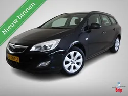Zwart Gebruikt 2012 Opel Astra Cosmo Stationwagen | € 4.950 (Eerlijke prijs)