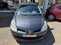 Grijs Gebruikt 2009 Renault Clio II Collection Hatchback | € 4.950 (Duur)
