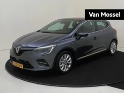 Grijs Gebruikt 2021 Renault Clio V Intens Hatchback | € 19.935 (Iets duurder)
