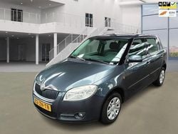 Grijs Gebruikt 2008 Skoda Fabia Ambiente Hatchback | € 2.399 (Eerlijke prijs)