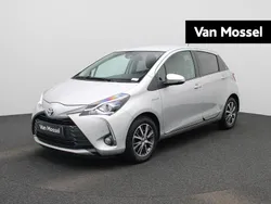 Grijs Gebruikt 2020 Toyota Yaris Hybrid Edition Hatchback | € 17.400 (Goede deal)