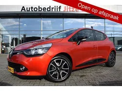 Rood Gebruikt 2015 Renault Clio IV Expression Hatchback | € 5.950 (Eerlijke prijs)