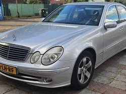 Grijs Gebruikt 2003 Mercedes E240 Avantgarde Sedan | € 2.150 (Super prijs)