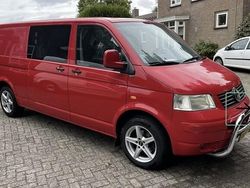 Rood Gebruikt 2004 VW T5 Van | € 4.350