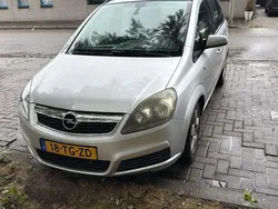 Grijs Gebruikt 2006 Opel Zafira Executive MPV | € 1.650 (Eerlijke prijs)