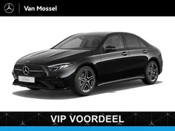 Zwart, metallic lak Nieuw 2024 Mercedes A180 AMG line Sedan | € 49.091