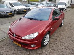 Rood Gebruikt 2003 Peugeot 206 CC Cabriolet | € 1.399 (Eerlijke prijs)