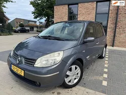 Grijs Gebruikt 2006 Renault Scénic II MPV | € 1.750 (Eerlijke prijs)