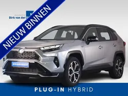 Zilver, metallic lak Gebruikt 2024 Toyota RAV4 Plus SUV | € 54.950 (Eerlijke prijs)