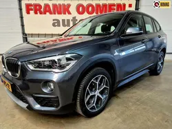 Grijs, metallic lak Gebruikt 2018 BMW X1 Executive SUV | € 24.950 (Goede deal)