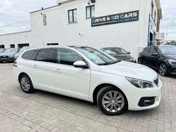 Wit Gebruikt 2018 Peugeot 308 Stationwagen | € 10.950 (Eerlijke prijs)