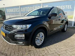 Zwart Gebruikt 2020 VW T-Roc Business SUV | € 21.650 (Goede deal)