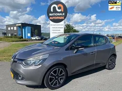 Grijs Gebruikt 2013 Renault Clio IV Expression Hatchback | € 3.999 (Iets duurder)