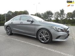 Grijs Gebruikt 2016 Mercedes CLA200 Sedan | € 15.950 (Eerlijke prijs)