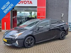 Zwart Gebruikt 2016 Toyota Prius Edition Hatchback | € 17.900 (Eerlijke prijs)