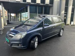 Grijs Gebruikt 2007 Opel Zafira Cosmo MPV | € 2.500 (Duur)