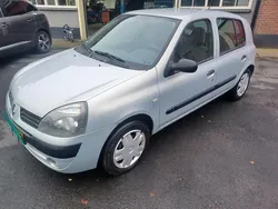 Grijs Gebruikt 2004 Renault Clio II Authentique Hatchback | € 1.250 (Eerlijke prijs)