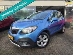 Blauw, metallic lak Gebruikt 2016 Opel Mokka Cosmo SUV | € 11.750 (Eerlijke prijs)