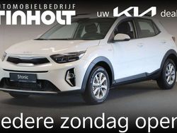 Wit Nieuw 2025 Kia Stonic SUV | € 28.445 (Duur)