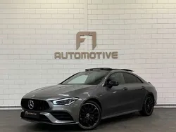 Grijs, metallic lak Gebruikt 2022 Mercedes CLA250e AMG Sedan | € 38.890 (Eerlijke prijs)