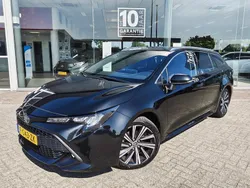 Zwart Gebruikt 2022 Toyota Corolla Stationwagen | € 26.995 (Eerlijke prijs)