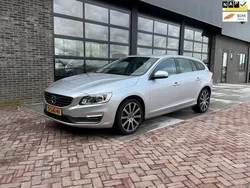 Grijs Gebruikt 2013 Volvo V60 Momentum Stationwagen | € 12.975 (Duur)