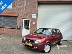 Rood Gebruikt 2002 Ford Fiesta Collection Hatchback | € 799 (Eerlijke prijs)