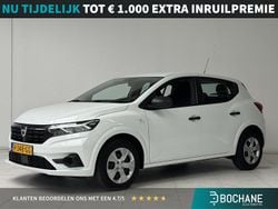 Wit Gebruikt 2022 Dacia Sandero Essentiel Hatchback | € 14.995 (Goede deal)