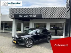 Jet black (donker zwart) Gebruikt 2025 Mazda MX30 Ad'Vantage SUV | € 29.795 (Goede deal)