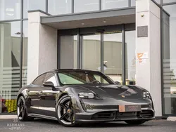 Grijs Gebruikt 2020 Porsche Taycan Turbo S Sedan | € 81.950 (Goede deal)