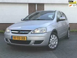 Grijs Gebruikt 2006 Opel Corsa Hatchback | € 3.100 (Eerlijke prijs)