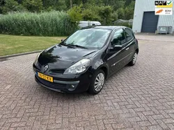 Zwart Gebruikt 2007 Renault Clio R.S. Exception Hatchback | € 2.099 (Eerlijke prijs)